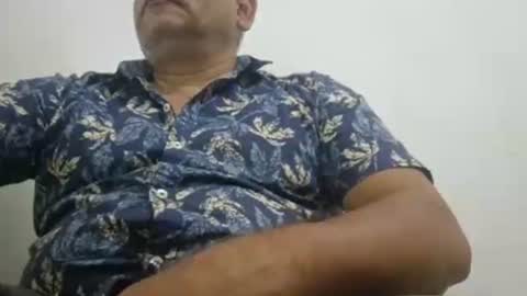 Snapshot of poli475 chatting on 02.23.25 poli online show from 02.23.25