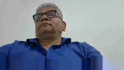 Snapshot of poli475 chatting on 09.10.25 poli online show from 09.10.25