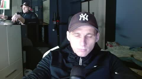 Poliglot online show from 10.11.25