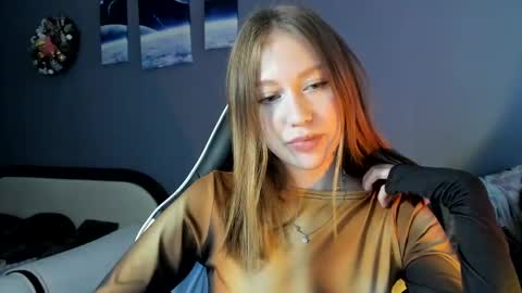 Snapshot of polihoney chatting on 02.11.25 Polina online show from 02.11.25