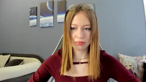 Snapshot of polihoney chatting on 03.05.25 Polina online show from 03.05.25