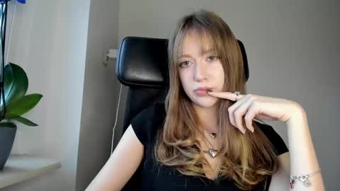 Polina online show from 02.25.26