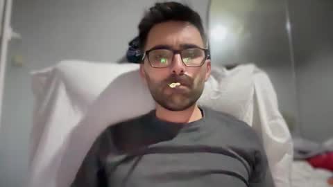 pollabeta online show from 11.15.25