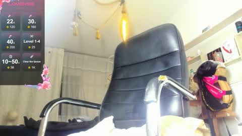 Snapshot of pollet_rose0 chatting on 03.05.25 pollet_rose0 online show from 03.05.25