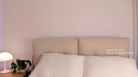 Polly online show from 01.24.25