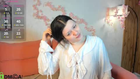 Polly online show from 09.18.25