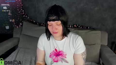 Polly online show from 10.24.25