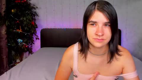 Polly online show from 09.20.25