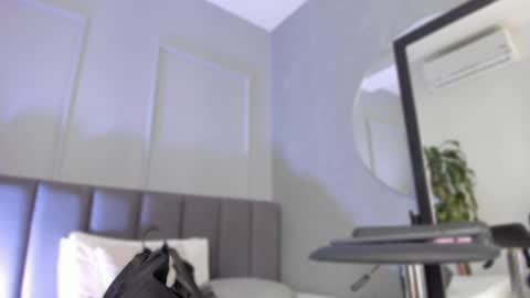 POLLY online show from 09.17.25