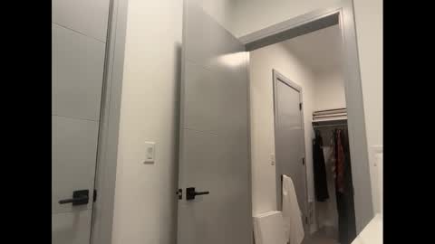 Snapshot of pollyyypocket chatting on 11.15.25 Polly Pocket online show from 11.15.25