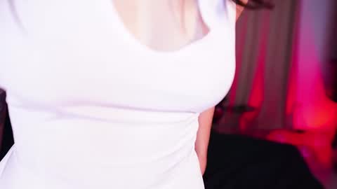 Snapshot of polvodeestrellas_ chatting on 02.15.25  - Help me Reach 100 thumbs up  online show from 02.15.25