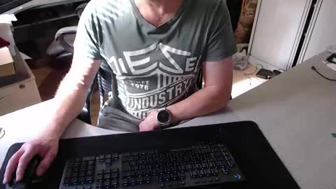 Snapshot of poodledude chatting on 03.15.26 Dave online show from 03.15.26