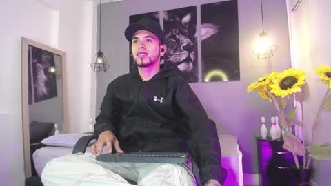 Snapshot of pool_vega chatting on 10.07.25 pool  online show from 10.07.25