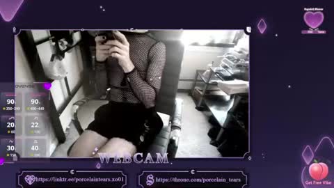 Snapshot of porcelain_tears01 chatting on 06.17.26 porcelain_tears01 online show from 06.17.26