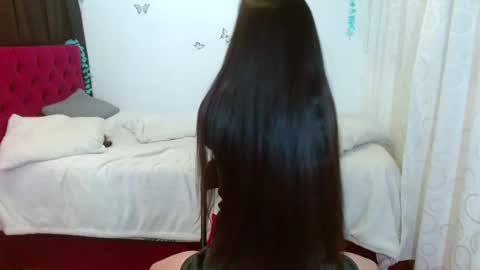 porcelainlux online show from 03.02.25