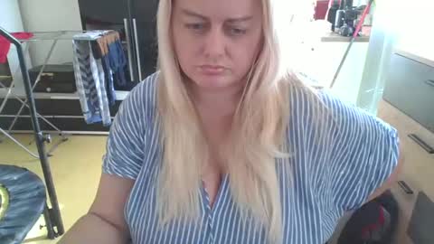 MelissOfficial online show from 02.10.25