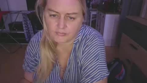 MelissOfficial online show from 02.10.25