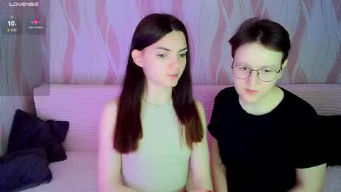 Snapshot of pornostendup chatting on 11.12.25 Ana and Tati online show from 11.12.25