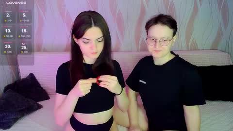 Snapshot of pornostendup chatting on 12.01.25 Ana and Tati online show from 12.01.25