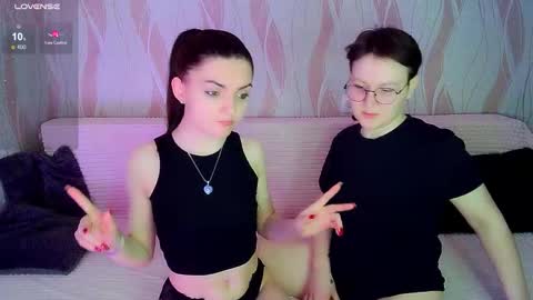 Snapshot of pornostendup chatting on 12.05.25 Ana and Tati online show from 12.05.25