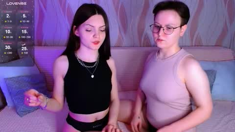 Snapshot of pornostendup chatting on 02.25.26 Ana and Tati online show from 02.25.26