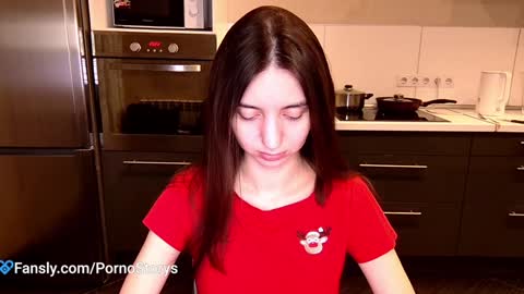 Snapshot of pornostorys chatting on 12.10.24 Kristina Xander online show from 12.10.24