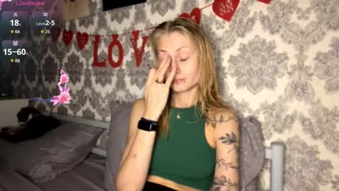  HERES SILVIA AND OlIVIA  WELCOME EVERYONE LOVENSE DOMI REACT TO YOUR TIPS LETS MAKE A GREAT SHOW TOGETHER  online show from 10.13.25