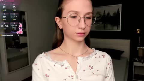 Elizabeth online show from 09.25.25