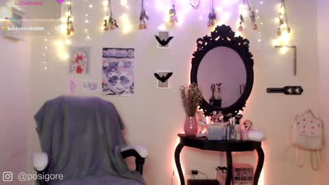 Snapshot of posigore chatting on 01.02.25 Anna Goth independient model online show from 01.02.25