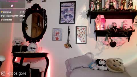 Snapshot of posigore chatting on 02.10.25 Anna Goth independient model online show from 02.10.25