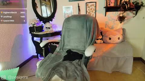 Snapshot of posigore chatting on 03.07.25 Anna Goth independient model online show from 03.07.25