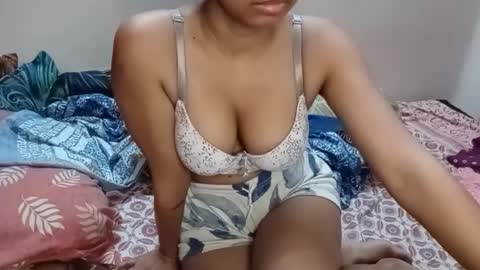 Snapshot of poulomi_das chatting on 02.25.25 poulomi online show from 02.25.25