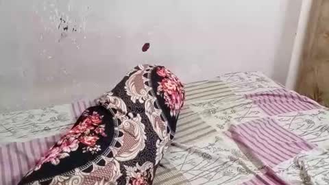 poulomi online show from 11.18.25