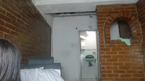 Snapshot of poutyseleny chatting on 01.28.25 poutyseleny online show from 01.28.25