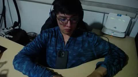 powerfulzeus2 online show from 09.18.25