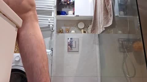 Snapshot of powermute22 chatting on 10.19.25 Big Dick online show from 10.19.25