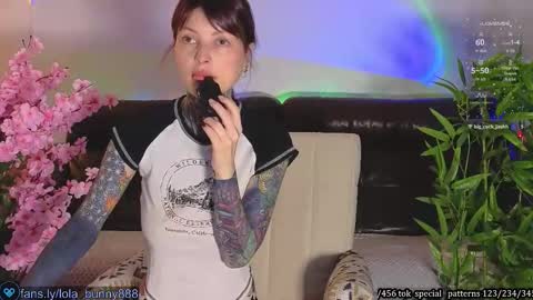 Lola online show from 12.16.25