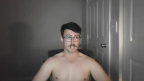 Snapshot of pphoto_95 chatting on 09.09.25 Redd online show from 09.09.25