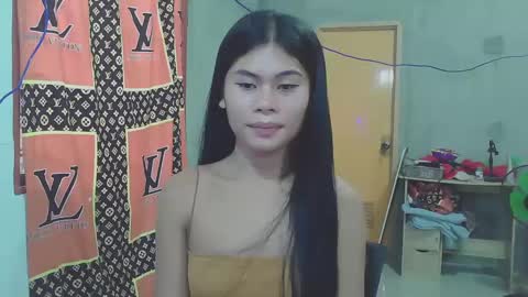 Snapshot of precious_athena chatting on 02.02.25 precious_athena online show from 02.02.25