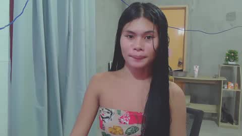 Snapshot of precious_athena chatting on 02.02.25 precious_athena online show from 02.02.25