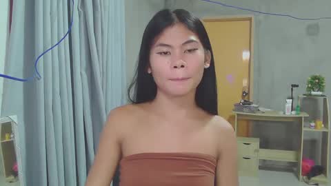 Snapshot of precious_athena chatting on 02.06.25 precious_athena online show from 02.06.25