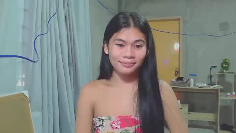Snapshot of precious_athena chatting on 02.16.25 precious_athena online show from 02.16.25