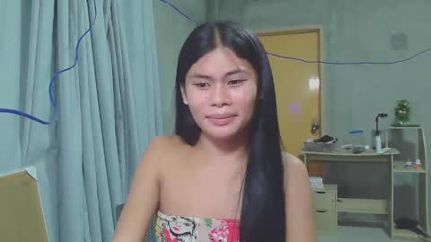 Snapshot of precious_athena chatting on 02.17.25 precious_athena online show from 02.17.25