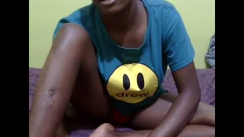 Snapshot of precious_nesh chatting on 02.17.25 precious_nesh online show from 02.17.25