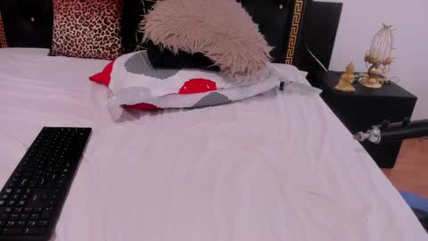 Ailyn online show from 02.13.25