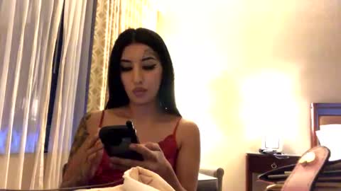 Snapshot of preciousmami chatting on 10.16.25 preciousmami online show from 10.16.25