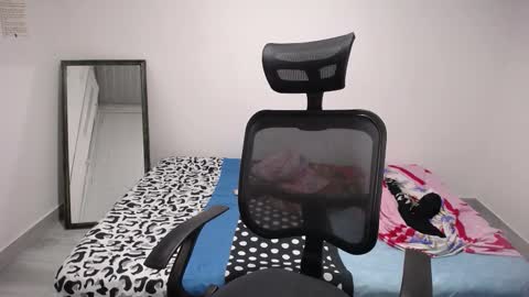 Plux online show from 11.06.25