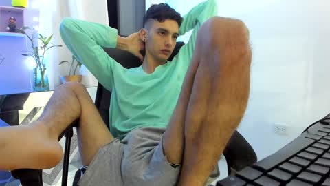 Snapshot of pressure_xxx_420 chatting on 12.17.24 PRESSURE online show from 12.17.24