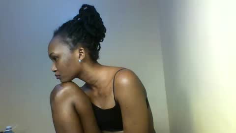 Prettie candy9 online show from 10.28.25