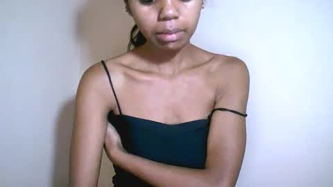 prettiethalia online show from 02.22.26